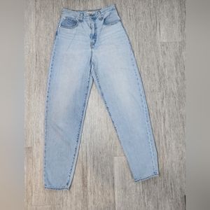 Levi's high loose taper